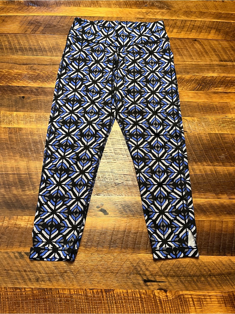 Aerie leggings size medium - Picture 2 of 8